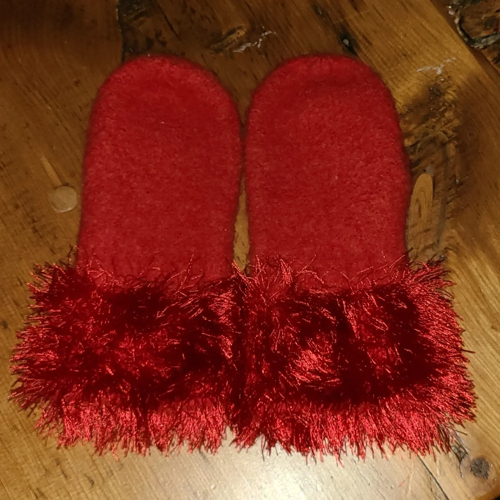 Mittens - Picture 2 of 2